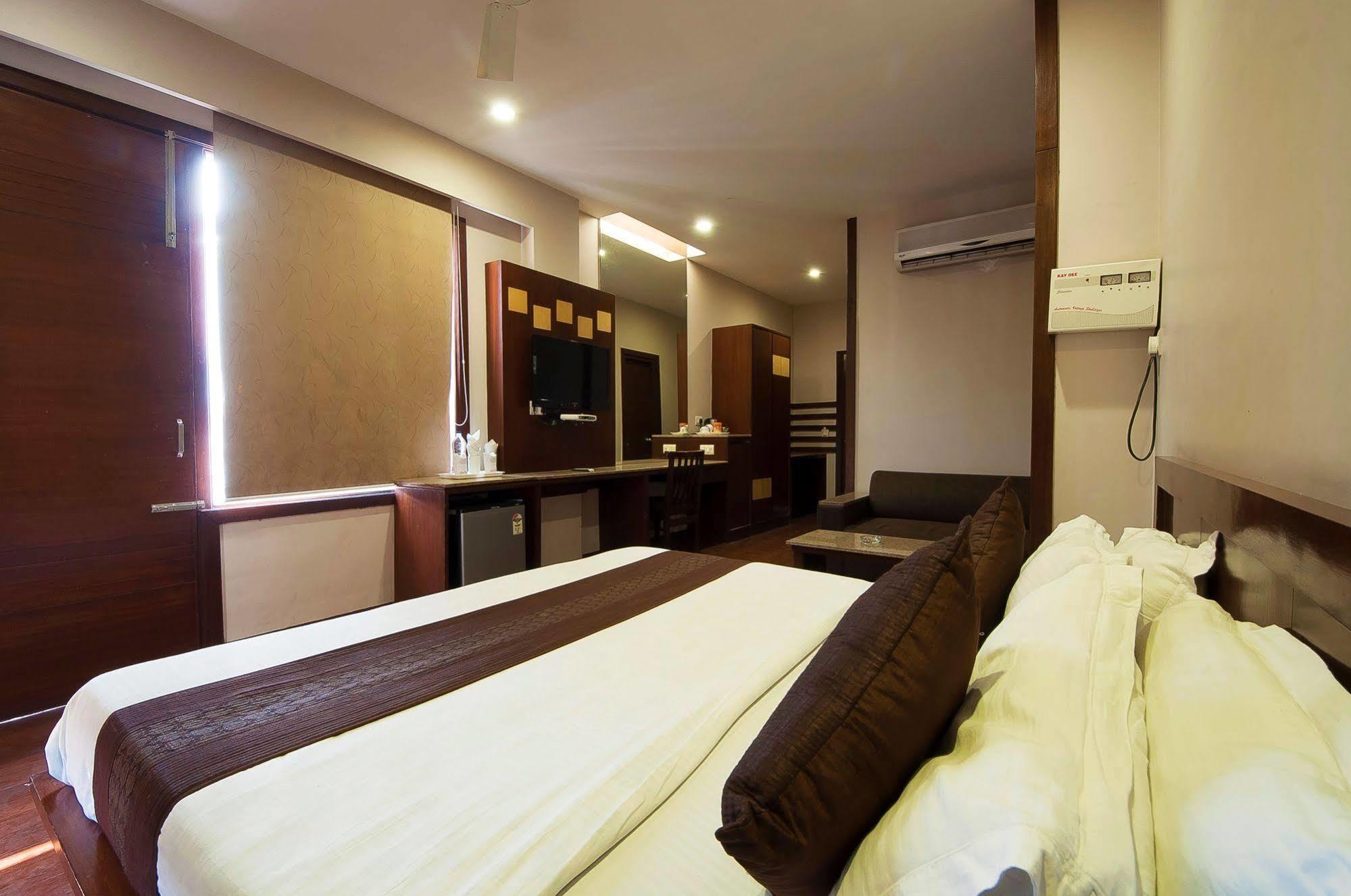 Fabhotel Basera Amritsar Exteriér fotografie
